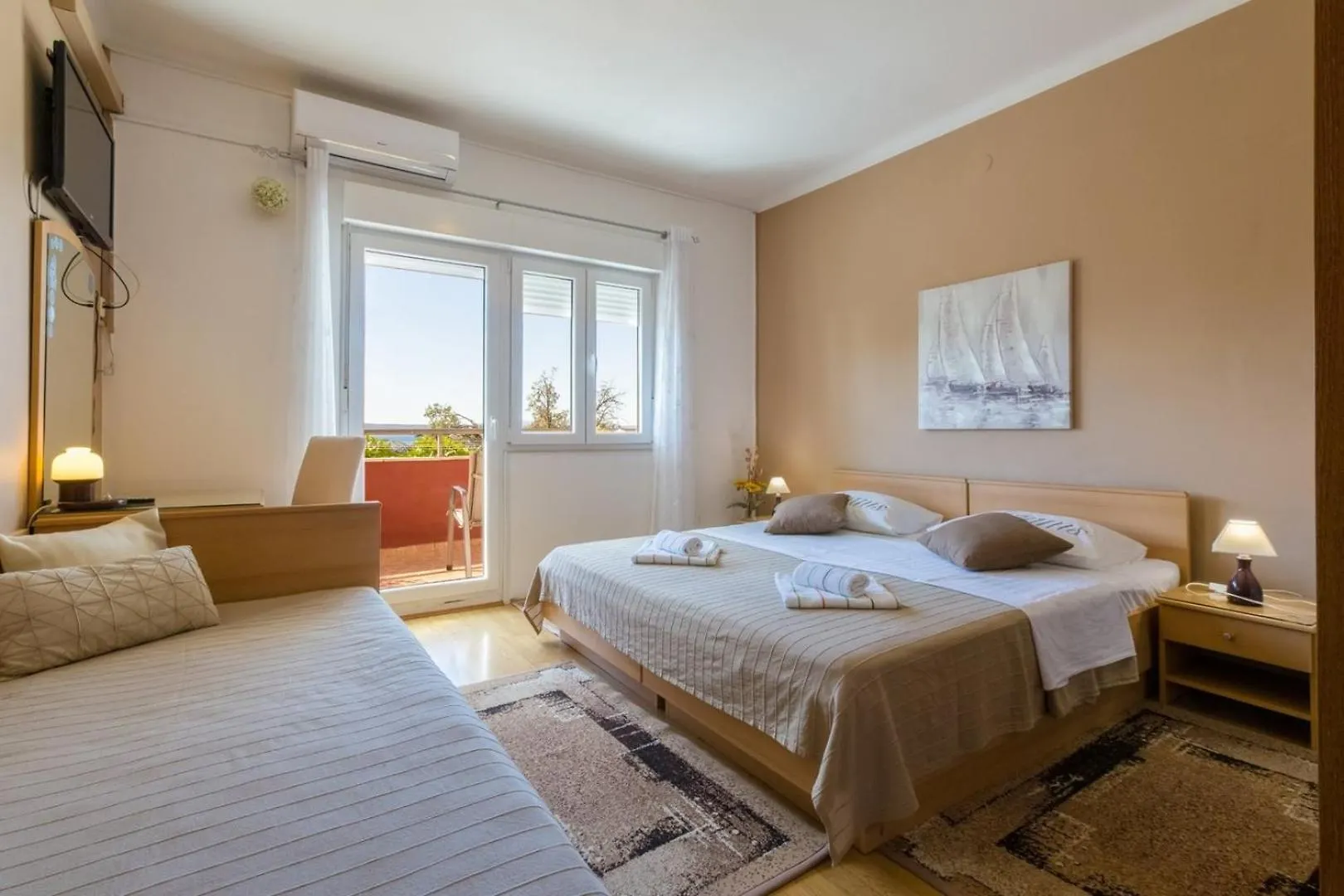 Apartments In Crikvenica 39329
